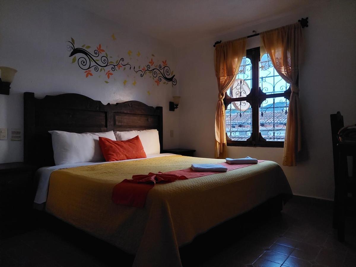Hotel Posada Las Casas San Cristóbal de Las Casas Kültér fotó