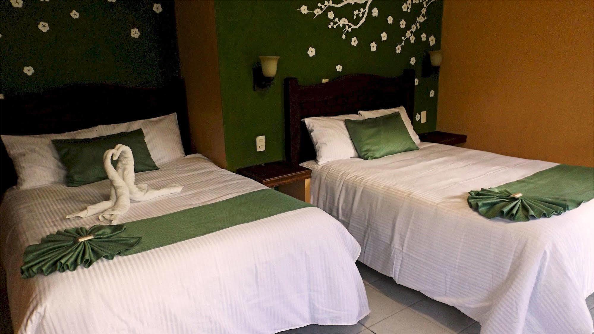 Hotel Posada Las Casas San Cristóbal de Las Casas Kültér fotó